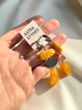 Load image into Gallery viewer, Asimetriski auskari ar Dzintaru