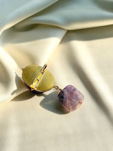 Load image into Gallery viewer, Piespraude ar Fluorītu, Ametistu