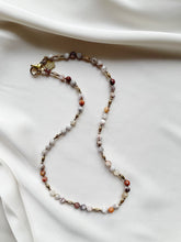 Load image into Gallery viewer, Kaklarota ar Ahātu