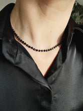 Load image into Gallery viewer, Kaklarota ar Špineli, Hematītiem