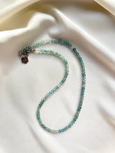 Load image into Gallery viewer, Kaklarota ar Apatītu