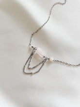 Load image into Gallery viewer, Kaklarota kulons ar Morganītu