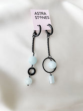 Load image into Gallery viewer, Asimetriski auskari ar Akvamarīnu