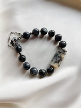 Load image into Gallery viewer, Rokassprādze ar Labradorītu, Opālu