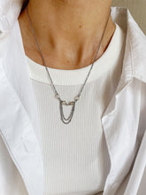 Load image into Gallery viewer, Kaklarota kulons ar Kvarcu