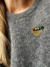 Load image into Gallery viewer, Piespraude ar Akmeņu MIX