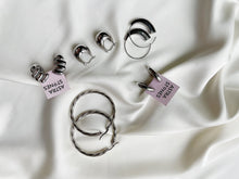 Load image into Gallery viewer, Piespraude ar Pērlēm