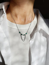 Load image into Gallery viewer, Kaklarota kulons ar Malahītu