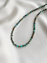 Load image into Gallery viewer, Kaklarota ar Tirkīzu