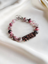 Load image into Gallery viewer, Rokassprādze ar Rodonītu, Obsidiānu, Kvarcu