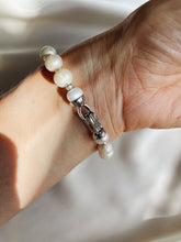 Load image into Gallery viewer, Rokassprādze ar Pērlēm