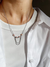 Load image into Gallery viewer, Kaklarota kulons ar Opālu