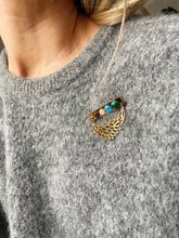 Load image into Gallery viewer, Piespraude ar Akmeņu MIX