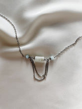 Load image into Gallery viewer, Kaklarota kulons ar Morganītu