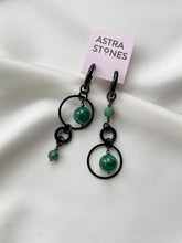 Load image into Gallery viewer, Asimetriski auskari ar Smaragdu