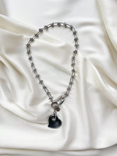 Load image into Gallery viewer, Kaklarota kulons ar Hematītu