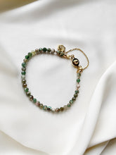 Load image into Gallery viewer, Rokassprādze ar Fuksītu