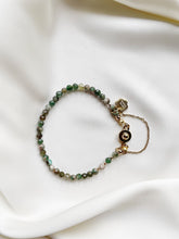 Load image into Gallery viewer, Rokassprādze ar Fuksītu