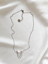 Load image into Gallery viewer, Kaklarota kulons ar Morganītu