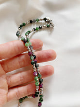 Load image into Gallery viewer, Kaklarota ar Rubīna Coizītu