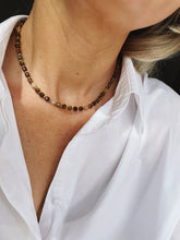 Load image into Gallery viewer, Kaklarota ar Pītersītu