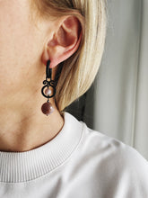 Load image into Gallery viewer, Auskari ar Ahātu