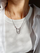 Load image into Gallery viewer, Kaklarota kulons ar Kuncītu