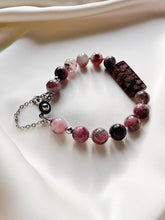 Load image into Gallery viewer, Rokassprādze ar Rodonītu, Obsidiānu, Kvarcu