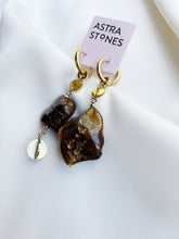 Load image into Gallery viewer, Asimetriski auskari ar Dzintaru