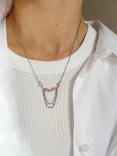 Load image into Gallery viewer, Kaklarota kulons ar Opālu