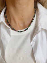 Load image into Gallery viewer, Kaklarota ar Rubīna Coizītu