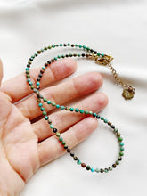 Load image into Gallery viewer, Kaklarota ar Tirkīzu