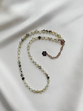 Load image into Gallery viewer, Kaklarota ar Prenītu