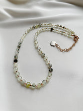 Load image into Gallery viewer, Kaklarota ar Prenītu