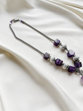 Load image into Gallery viewer, Kaklarota kulons ar Ametistu, Hovlītu