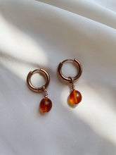 Load image into Gallery viewer, Auskari ar Dzintaru