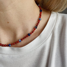 Load image into Gallery viewer, Kaklarota ar Koralli, Sodalītu