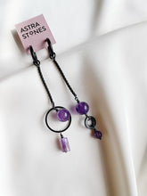 Load image into Gallery viewer, Asimetriski auskari ar Ametistu