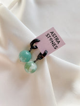 Load image into Gallery viewer, Auskari ar Stiklu