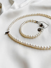 Load image into Gallery viewer, Rokassprādze ar Pērlēm