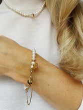 Load image into Gallery viewer, Rokassprādze ar Pērlēm