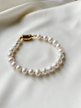 Load image into Gallery viewer, Rokassprādze ar Pērlēm