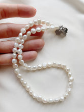 Load image into Gallery viewer, Kaklarota ar Pērlēm