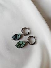 Load image into Gallery viewer, Auskari ar Gliemežvāku