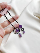 Load image into Gallery viewer, Asimetriski auskari ar Ametistu