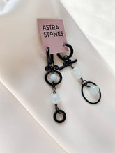 Load image into Gallery viewer, Asimetriski auskari ar Akvamarīnu