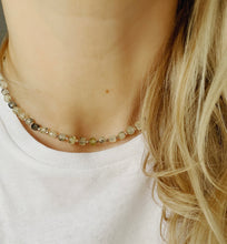 Load image into Gallery viewer, Kaklarota ar Prenītu