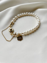 Load image into Gallery viewer, Rokassprādze ar Pērlēm