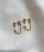 Load image into Gallery viewer, Ķēdīšu auskari ar Pērli