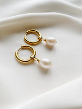 Load image into Gallery viewer, Auskari ar Pērlēm